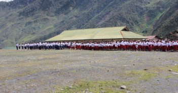 PERAYAAN HARDIKNAS BERLANGSUNG HIKMAT Upacara Perayaan Hardiknas DI SMP N Mulia